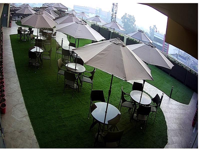 Regenta Central Amritsar Exteriör bild